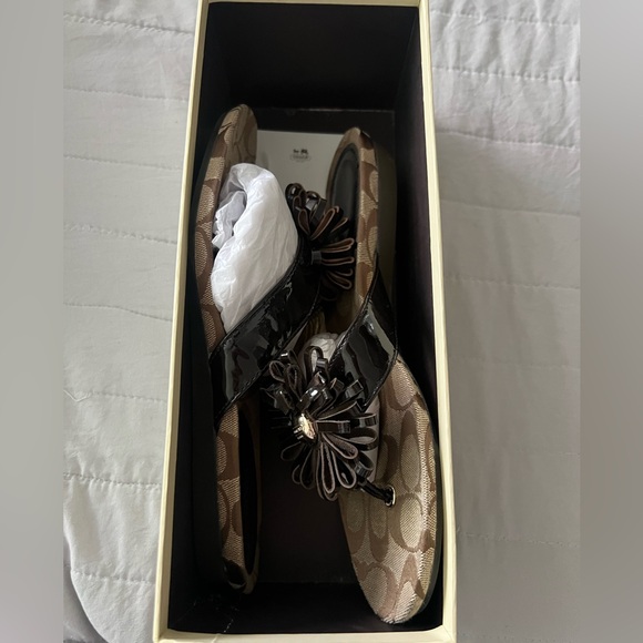 Coach “Skye” sandals - Picture 10 of 10